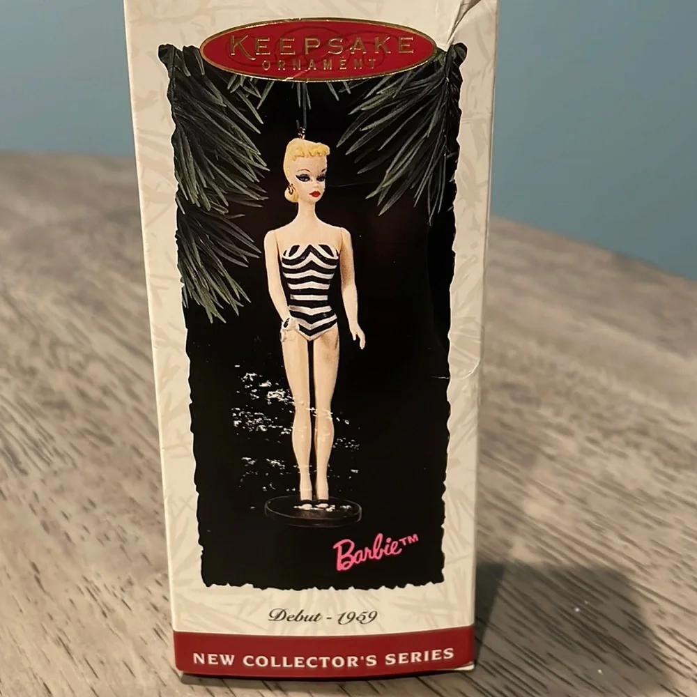 Hallmark Keepsake Ornament - Barbie Debut 1959 - Picture 1 of 8